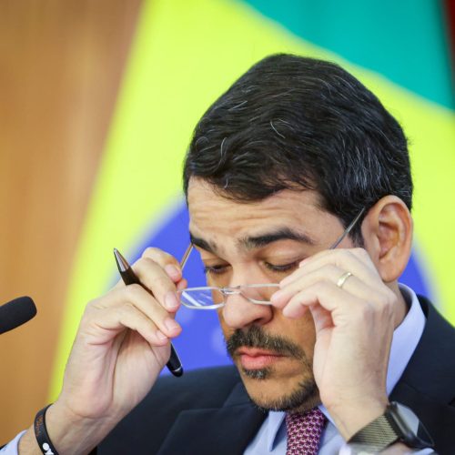 Medidas do AGU para Cortar Gastos: Análise e Lista Completa