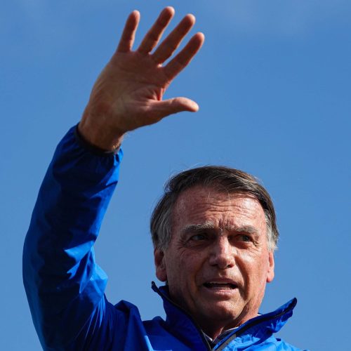 Motociata com Bolsonaro Reúne Milhares e Reforça Apoio Político em Meio a Restrições Judiciais