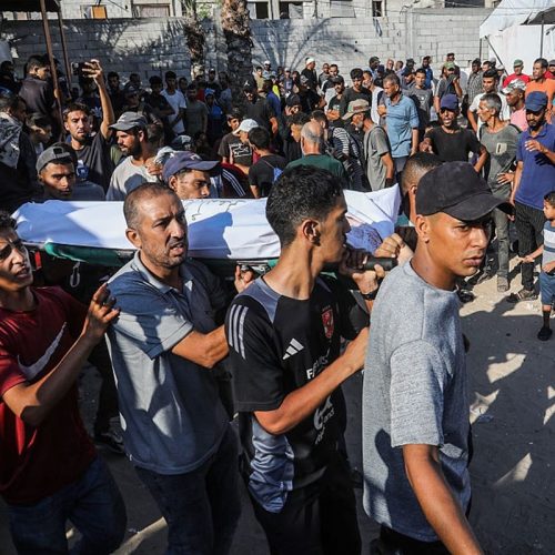 Operação Gaza: Israel Justifica Fogo de Alerta Próximo a Centros de Ajuda