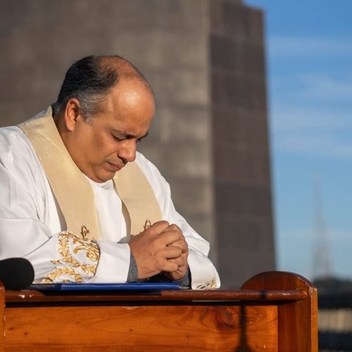 Padre Omar acidente: O Padre passa por grave recuperação após acidente na Venezuela