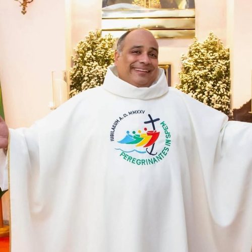 Padre Omar Raposo Recebe Alta Após Acidente Grave na Venezuela