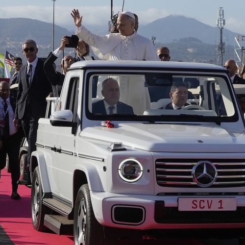 Papa Leão XIV Exorta Jovens a Espalhar Fé e Entusiasmo Globalmente