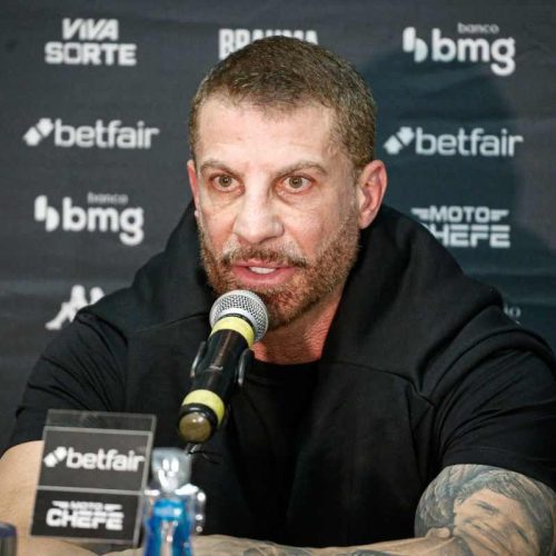 Pedrinho enfrenta críticas após coletiva: reação de torcedores do Vasco e análise do momento