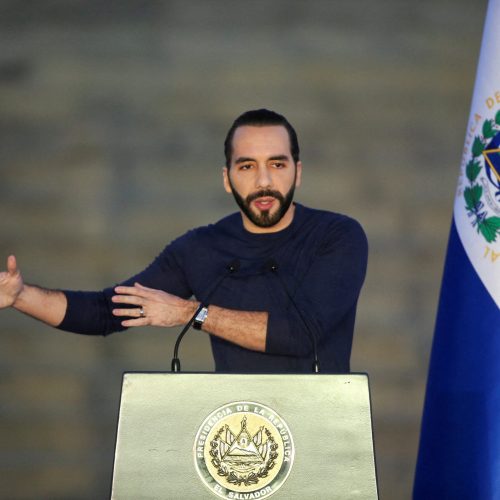 Reeleição Ilimitada em El Salvador: A Revolução ou o Fim da Democracia?