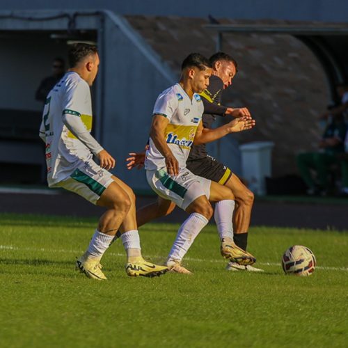 Série D: Confira os Melhores Momentos de FC Cascavel-PR vs Uberlândia-MG