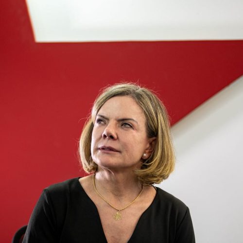Soberania: Gleisi Afirma que Brasil Não Aceitará Interferência Externa