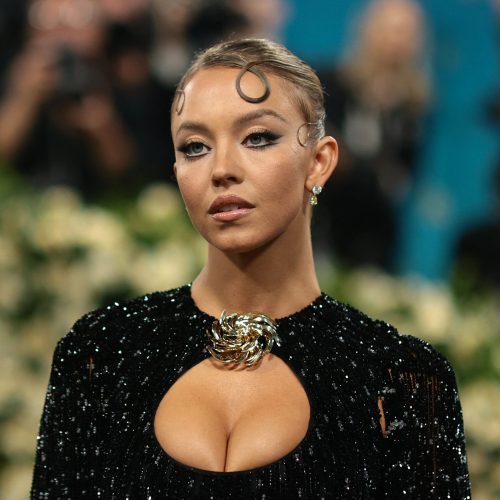 Sydney Sweeney e Outras Celebridades que Filiaram-se ao Partido Republicano