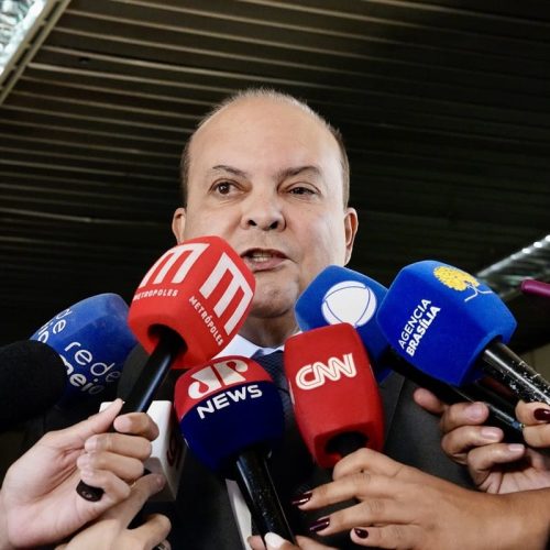 Tarifaço: Ibaneis pede reunião com Alckmin e governadores para discutir aumento de tarifas