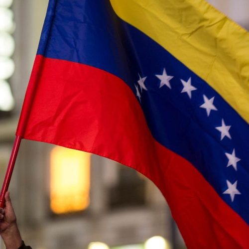Taxa de Importação: Venezuela Retoma Cobrança de Até 77% Sobre Produtos do Brasil