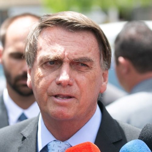Tornozeleira Eletrônica: Análise da Defesa de Bolsonaro e Restrições Legais