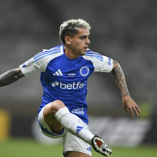 Vitimismo e Falta: A Polêmica de Fagner após o Empate do Cruzeiro